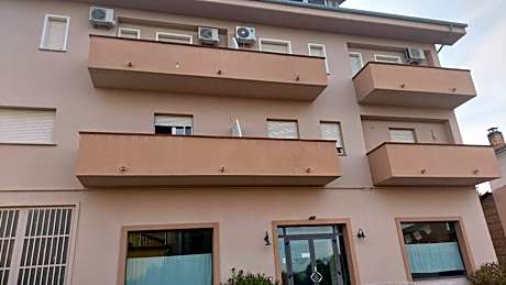 Life Hotel
