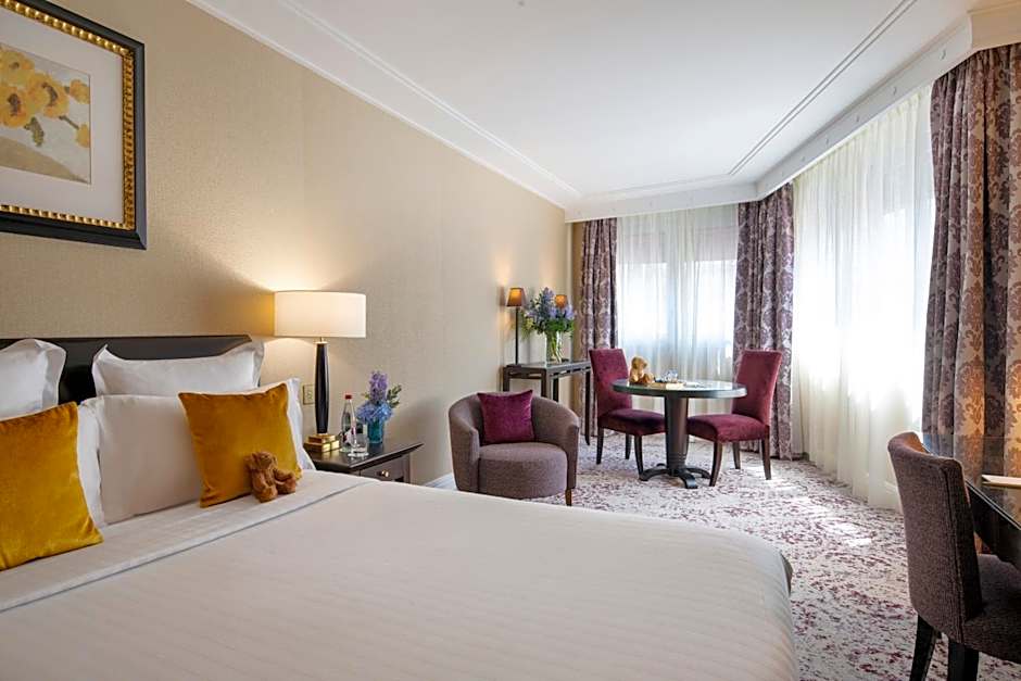 Warwick Paris (Former Warwick Champs-Elysees)