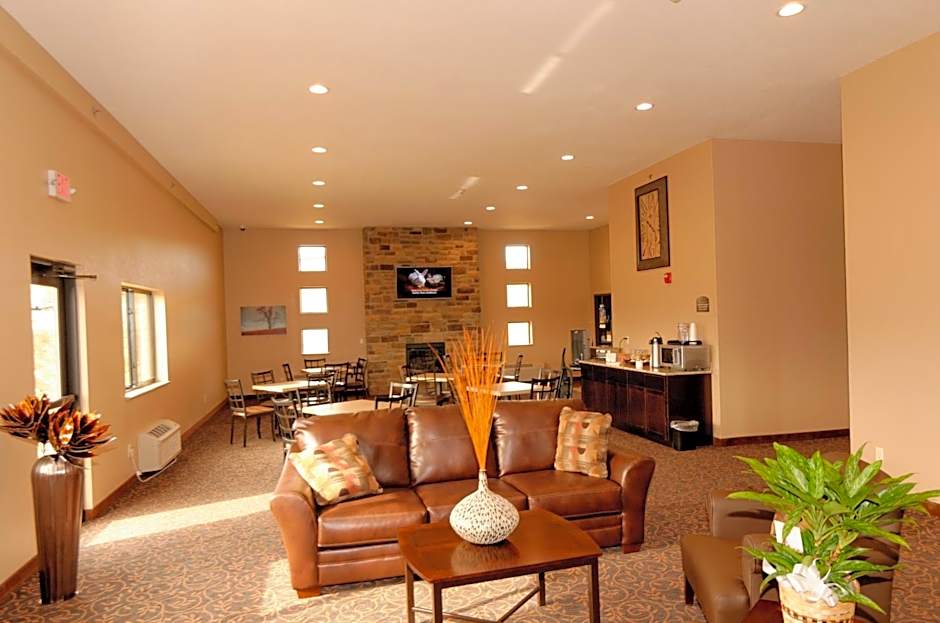 Cobblestone Inn & Suites - Denison | Oak Ridge