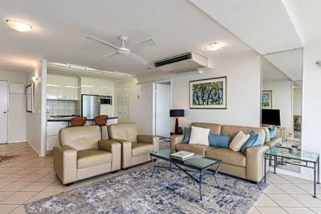 Two-Bedroom Apartment with No Balcony and Ocean View (Level 5)