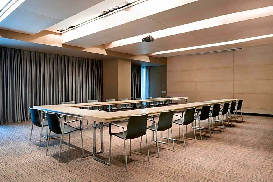 AC Hotel by Marriott Sants