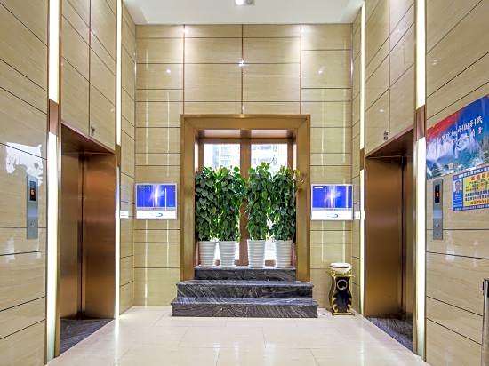 Youyou international apartment (Guangzhou Haizhu Plaza subway station private finance store)