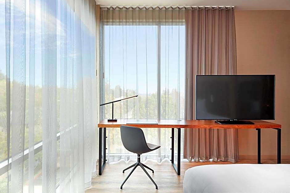 AC Hotel by Marriott San Jose Sunnyvale Cupertino