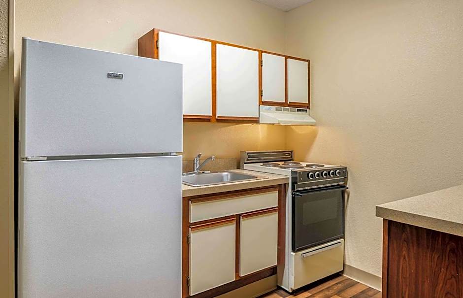Extended Stay America Suites - Evansville - East