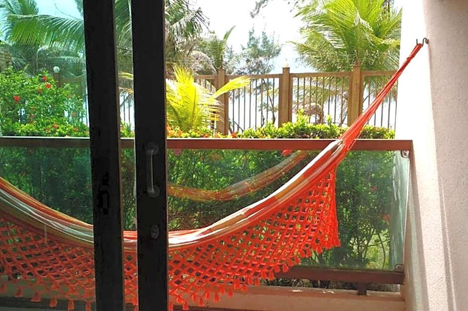 Na praia - Araça 104 - Térreo frente mar