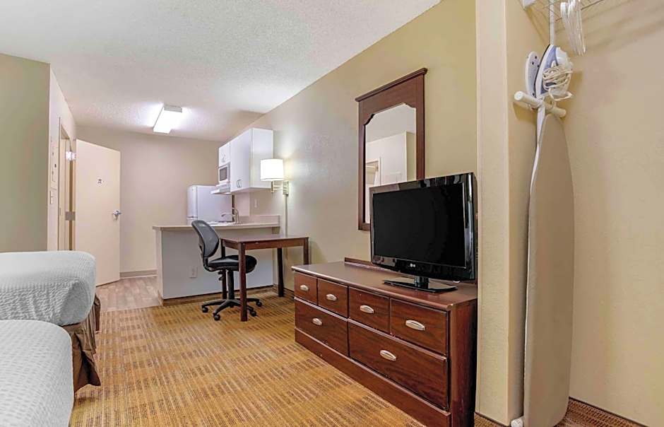 Studio 6 Extended stay Huntsville, AL - US Space & Rocket Center