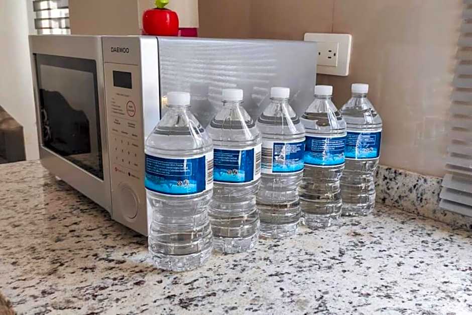 Hogar tranquilo, cerca de marina y plaza comercial