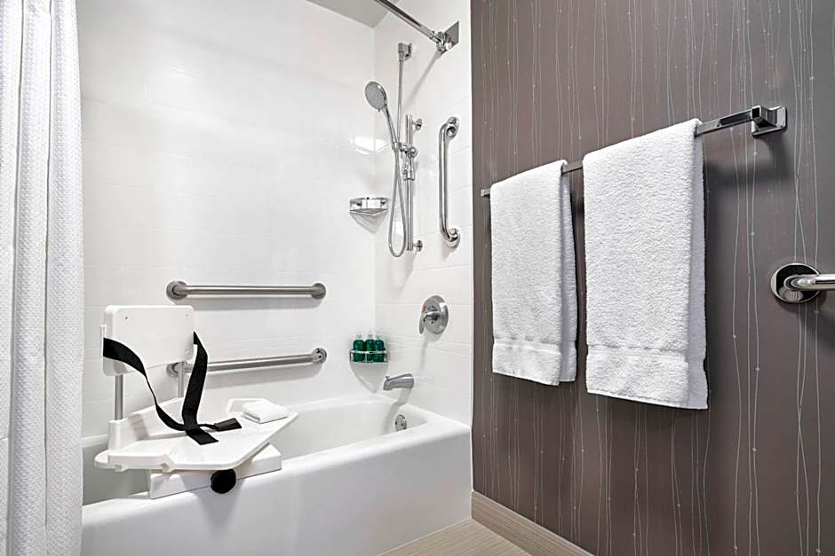 Courtyard by Marriott Baltimore BWI Airport