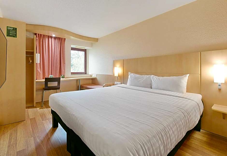 B&B HOTEL Le Mans Centre Cathedrale