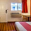 Motel 6-Bakersfield, CA - East
