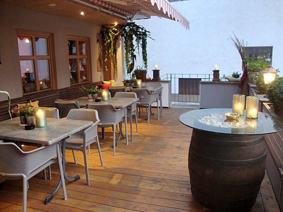 La Pasta Hotel Restaurant