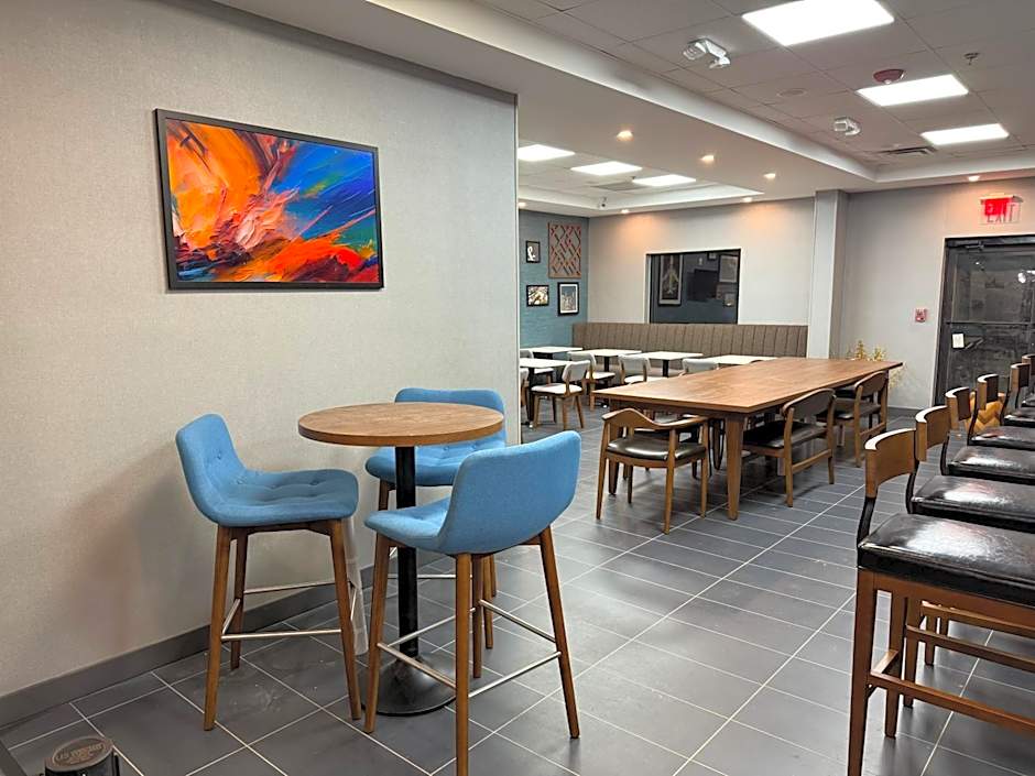 Sky Point Hotel & Suites - Atlanta Airport