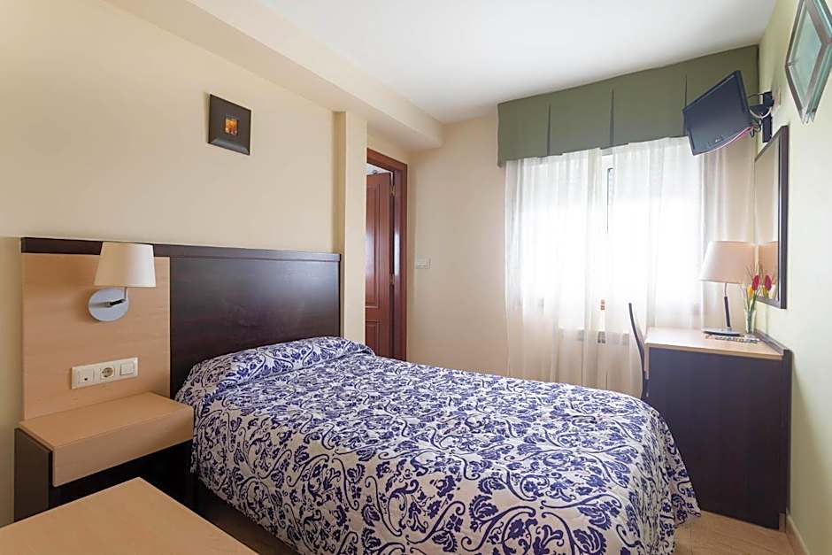 Hotel Canaima Bruma 1,5 k Camino