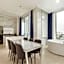GLADSHEIM HOTEL