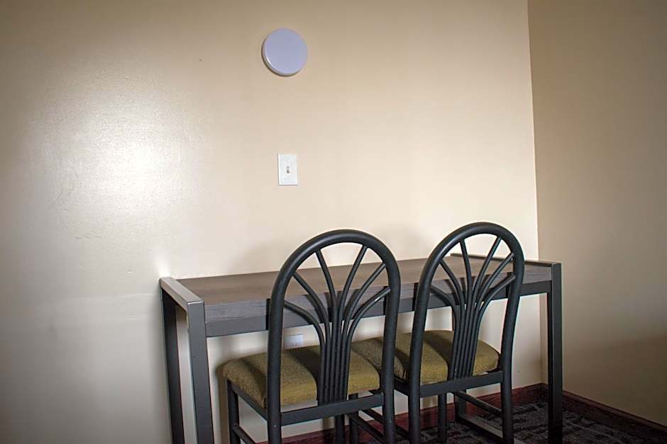 Inn Of Lenoir Motor Lodge