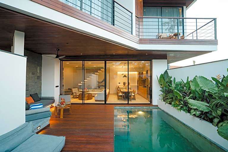 The Seis Villa