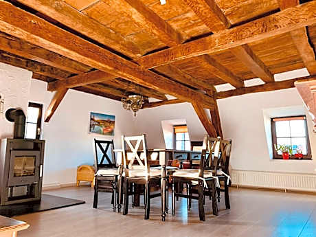 Superior One-Bedroom Apartment