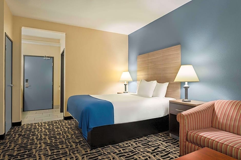 Baymont by Wyndham Ft. Leonard/Saint Robert