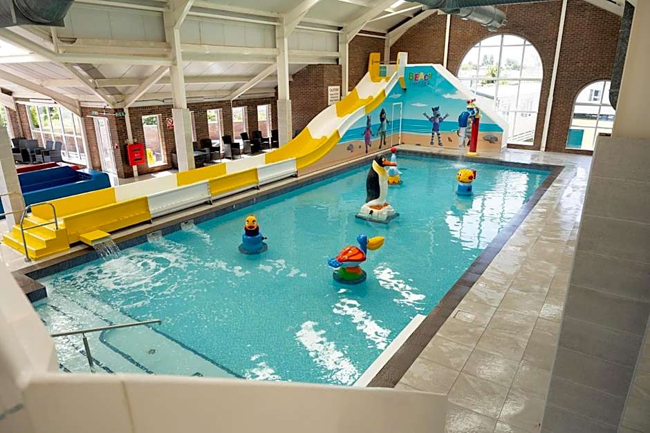 Luxurious caravan in Lyons Holiday Park Rhyl