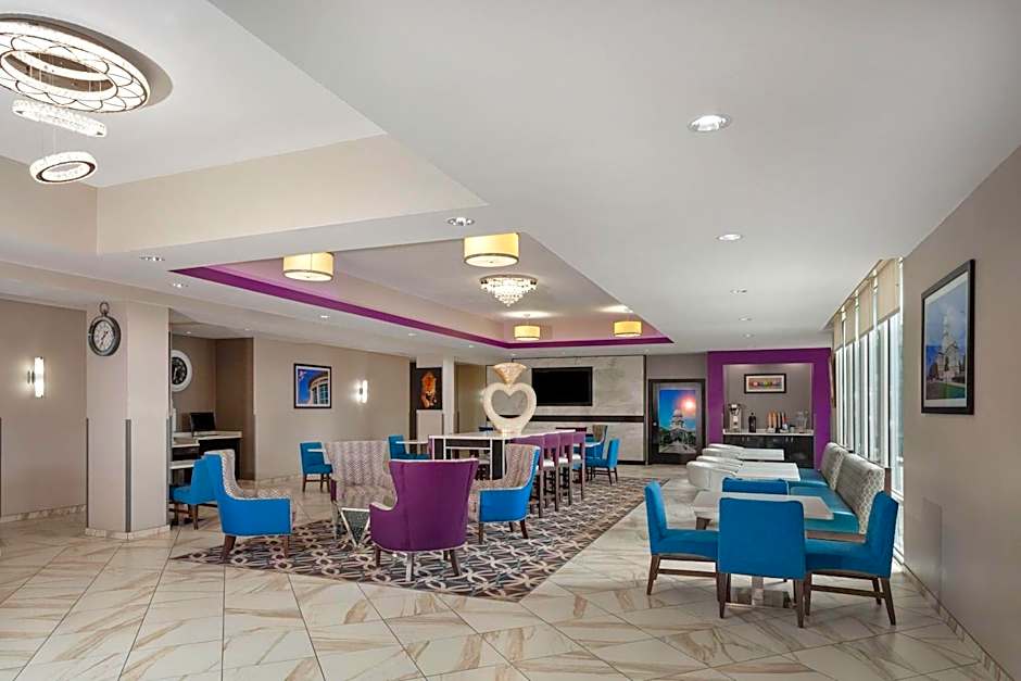 La Quinta Inn & Suites by Wyndham Springfield