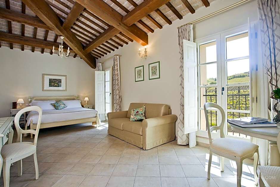 Photo 1 of 8 of Suite