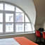 Square Hotel