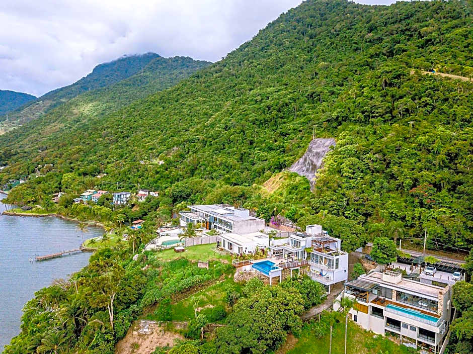 Casa na costeira com vista para o mar