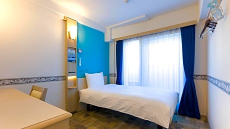 Standard Single Room - Non-Smoking