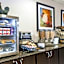 Microtel Inn & Suites By Wyndham Spring Hill/Weeki Wachee