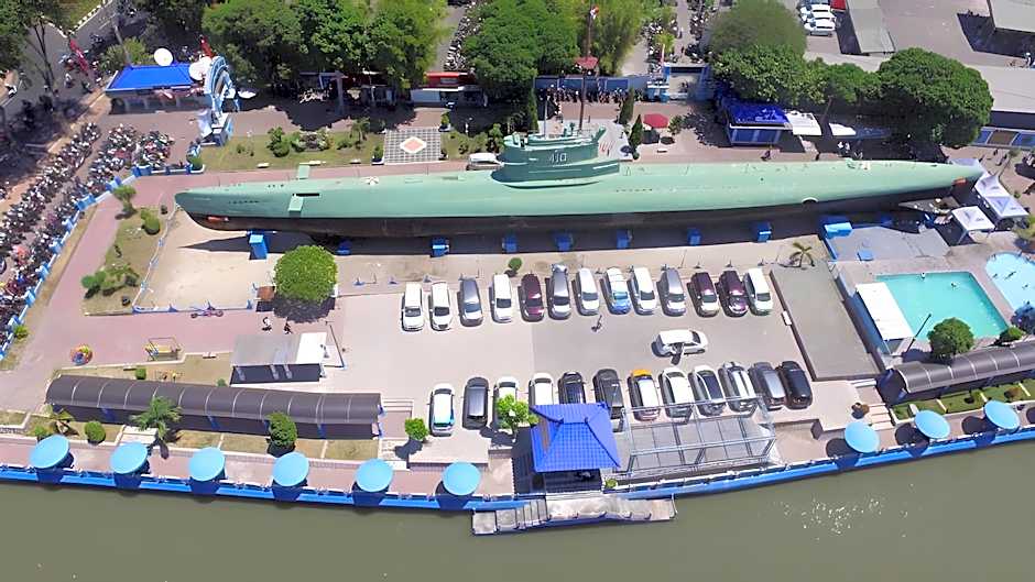 Collection O 252 Istana Permata Ngagel