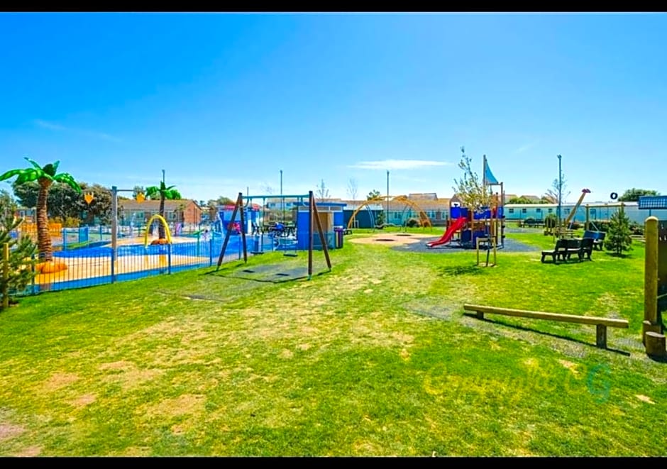 Y1 - Camber Sands Holiday Park - Sleeps 6