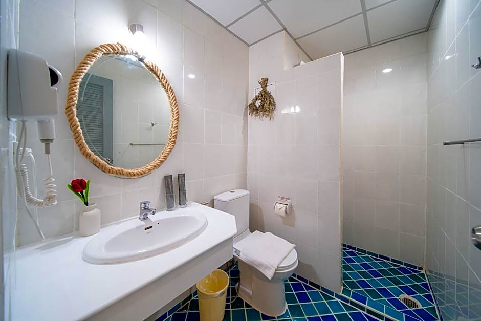 Patong Beach Side Hotel