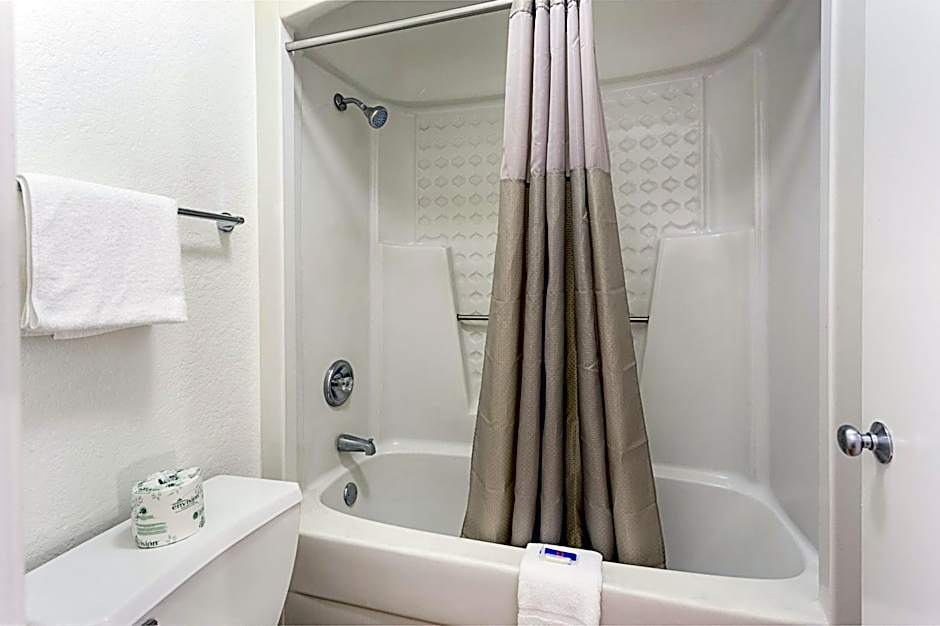 Motel 6 Baton Rouge Southeast