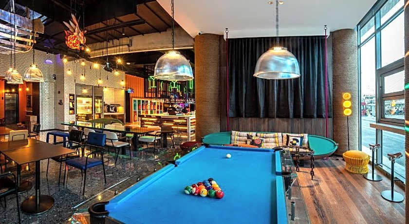 Moxy Ningbo Old Bund