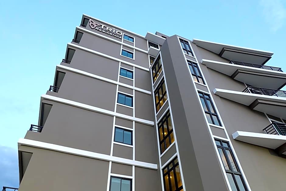 Trio Residence Si-Racha