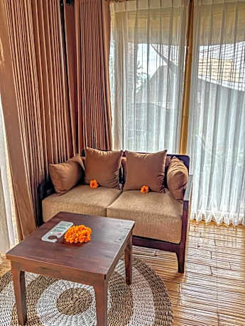 One-Bedroom Bamboo Villa with Garden View
