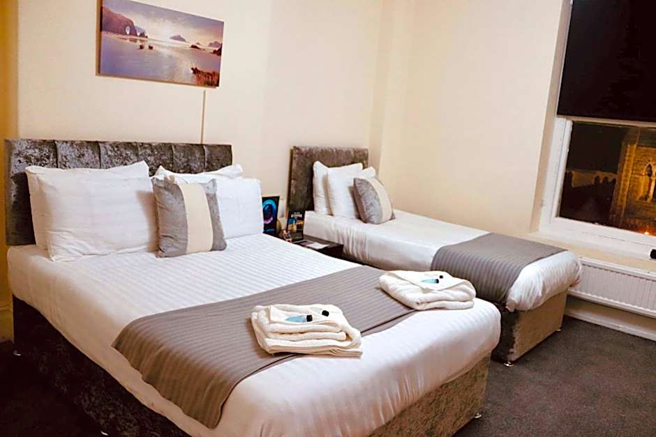 The New Alexandra Hotel