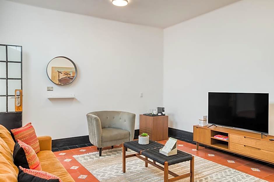 Santa Casa by Tasman