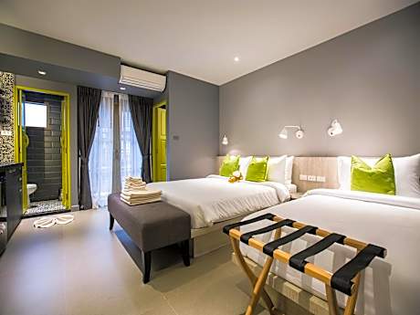 Deluxe Family Room