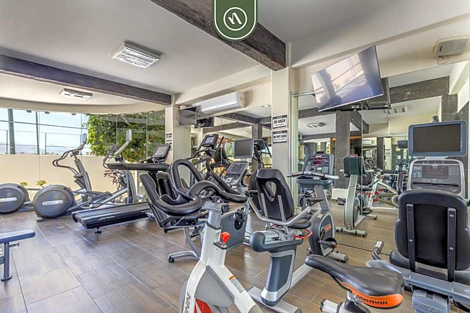 2BR Condo - Private Patio - Ocean View