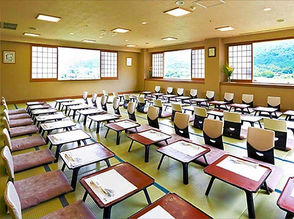 Yufuin Hotel Shuhokan