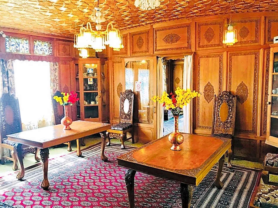 Mughal - E - Azam Houseboat