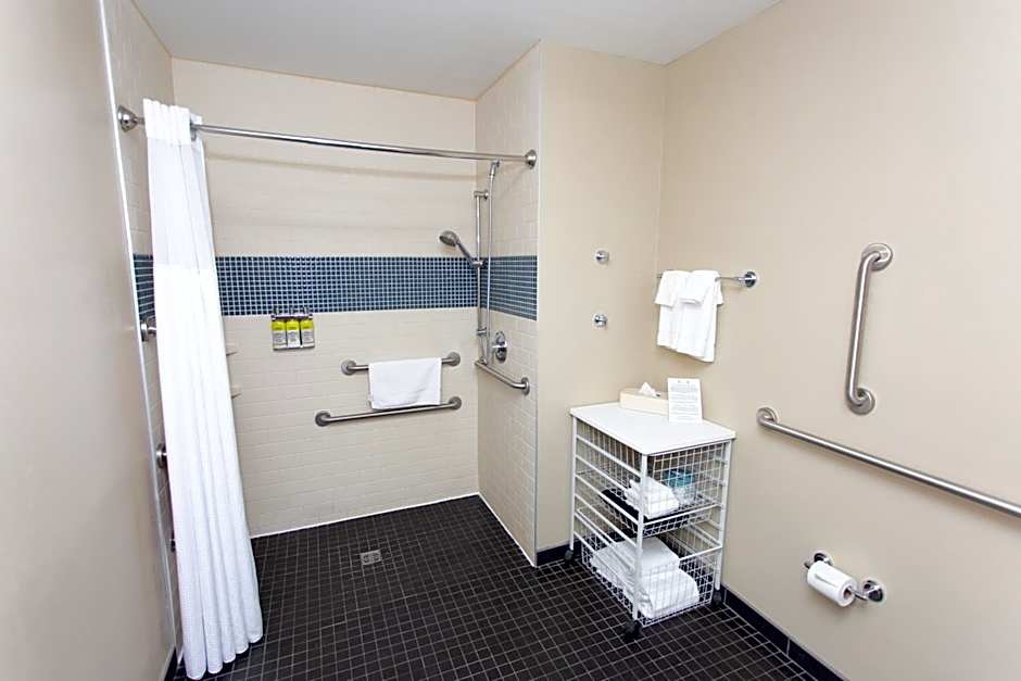 Staybridge Suites Bowling Green By IHG