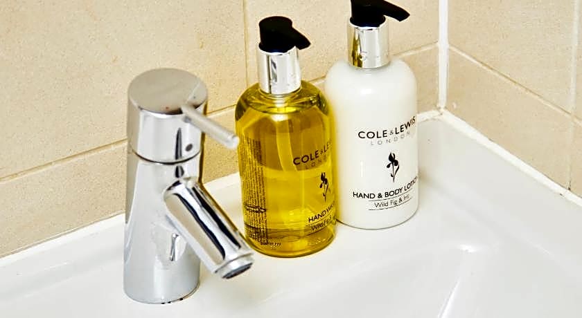 Deluxe City Centre Apt Balcony View Free Parking