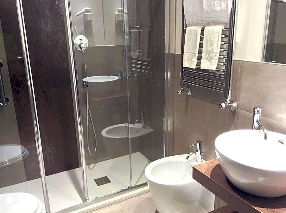 Hotel Ariston & Apartments