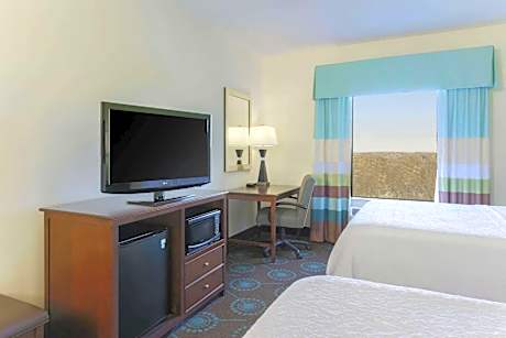 Room with Two Queen Beds - Non-Smoking