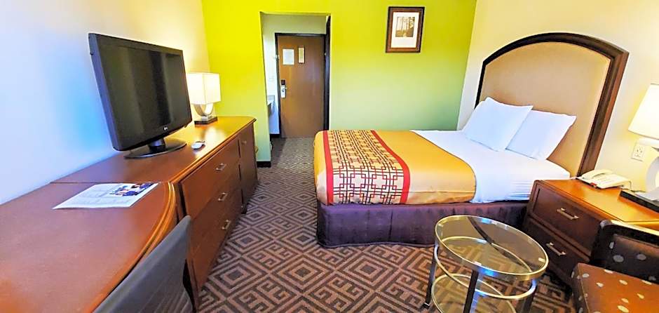 Travel Inn and Suites