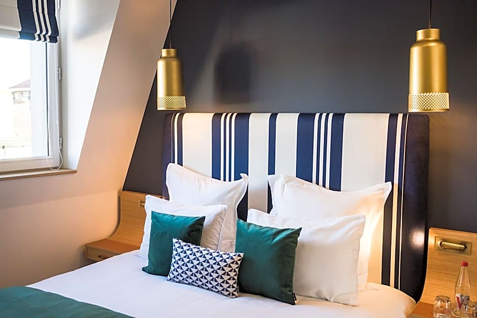 MADISON Saint Jean de Luz - Handwritten Collection