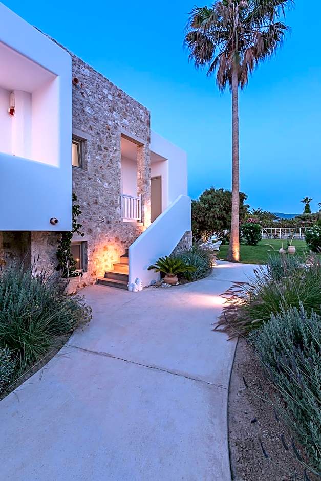 White Pearls-Adults Only Luxury Suites