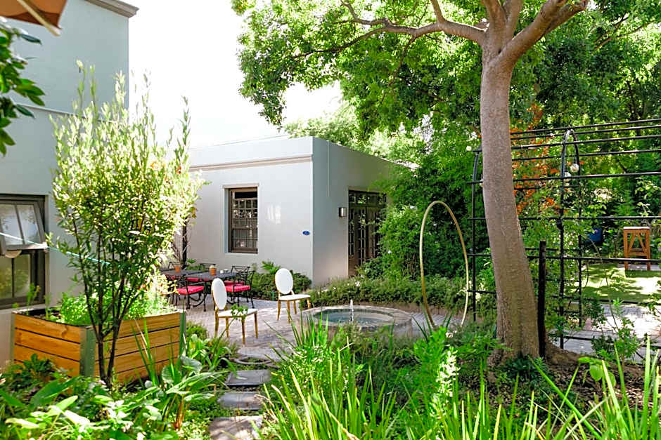La Fontaine Boutique Hotel by The Oyster Collection